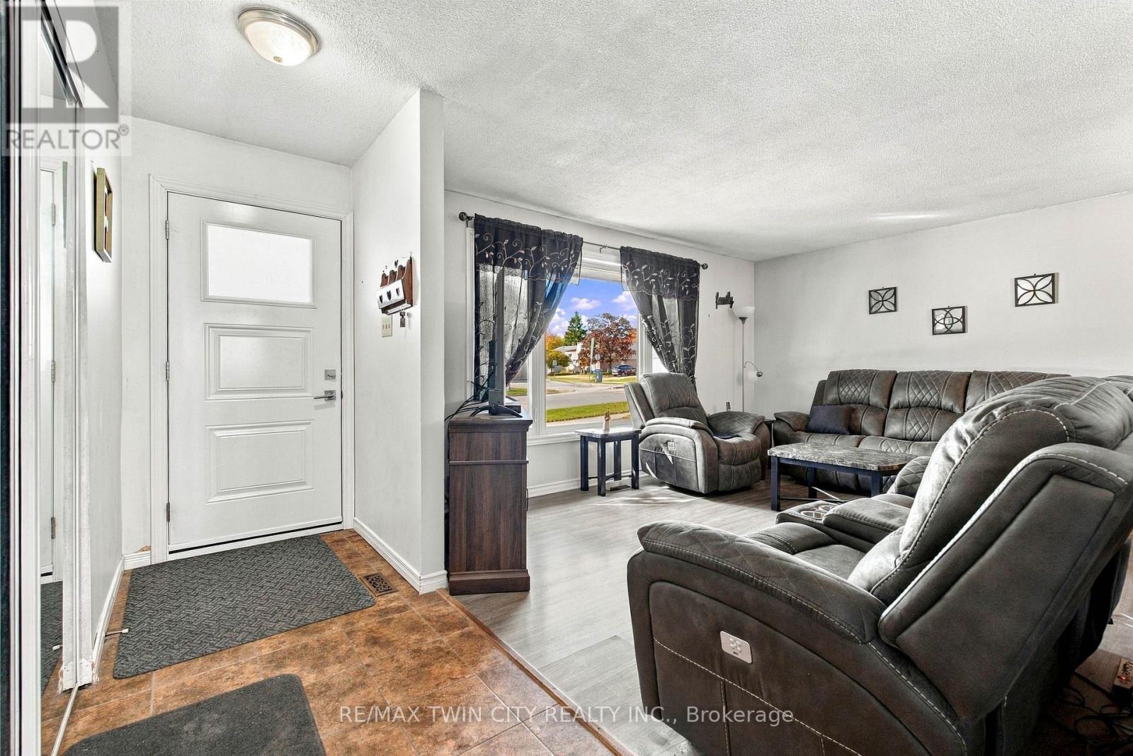 170 Sunset Boulevard, Cambridge, ON photo 19