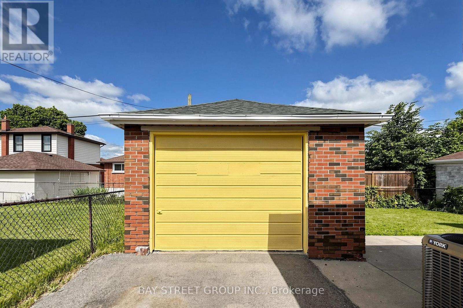 28 Warren Avenue — photo 22