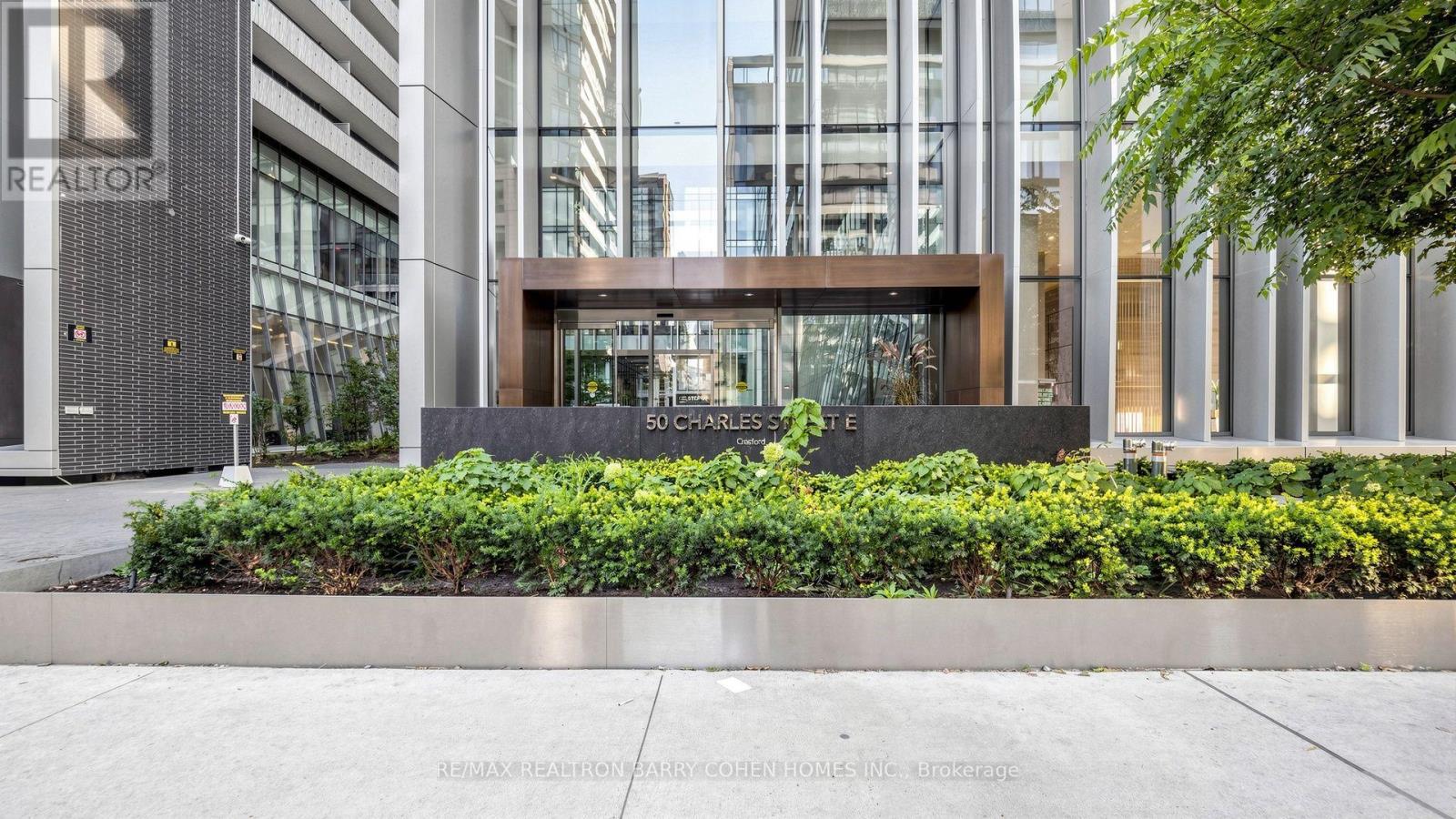 50 Charles Street East — photo 4