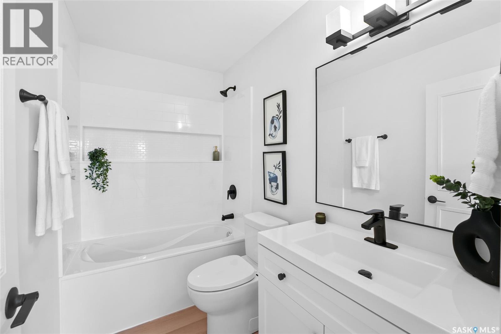 5004 1st AVENUE, Regina — photo 16