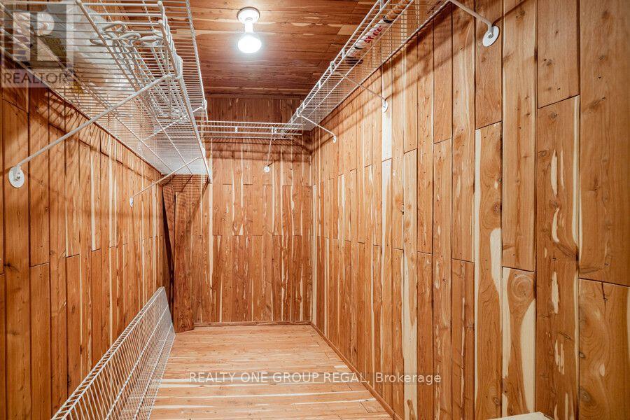 17 Dunloe Road — photo 43