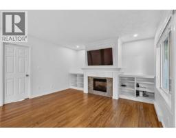 Living room - 9 3966 Cedar Hill Cross Rd, Saanich, BC V8P5R4 Photo 11