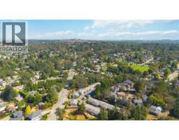 9 3966 Cedar Hill Cross Rd, Saanich, BC V8P5R4 Photo 55