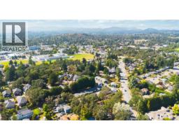 9 3966 Cedar Hill Cross Rd, Saanich, BC V8P5R4 Photo 52