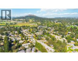 9 3966 Cedar Hill Cross Rd, Saanich, BC V8P5R4 Photo 53