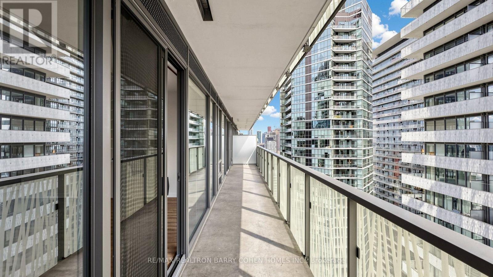 50 Charles Street East — photo 39
