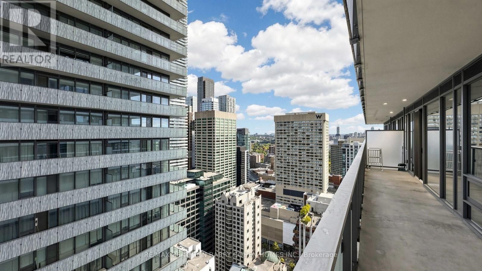 50 Charles Street East — photo 42