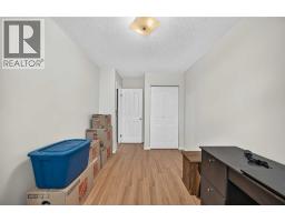 112 Queensland Place SE - photo 18