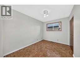 112 Queensland Place SE - photo 19