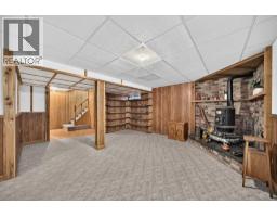 112 Queensland Place SE - photo 24