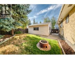 112 Queensland Place SE - photo 39