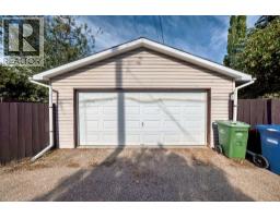 112 Queensland Place SE - photo 44