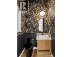 Bedroom - 1637 Bowness Road Nw, Calgary, AB T2N3K1 Photo 15