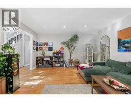407 11 Street NE - photo 4