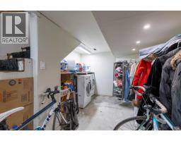 407 11 Street NE - photo 21