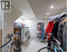 407 11 Street NE - photo 28