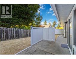 9 3966 Cedar Hill Cross Rd, Saanich, BC V8P5R4 Photo 39