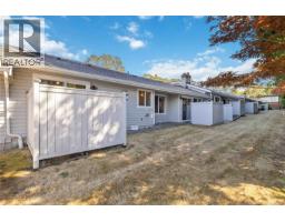 9 3966 Cedar Hill Cross Rd, Saanich, BC V8P5R4 Photo 44