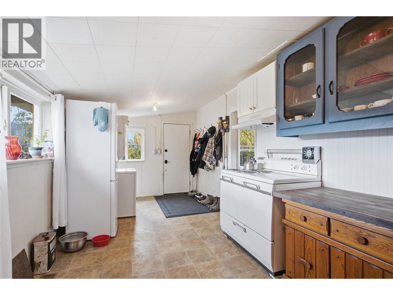 2276 Coldwater Avenue - 3