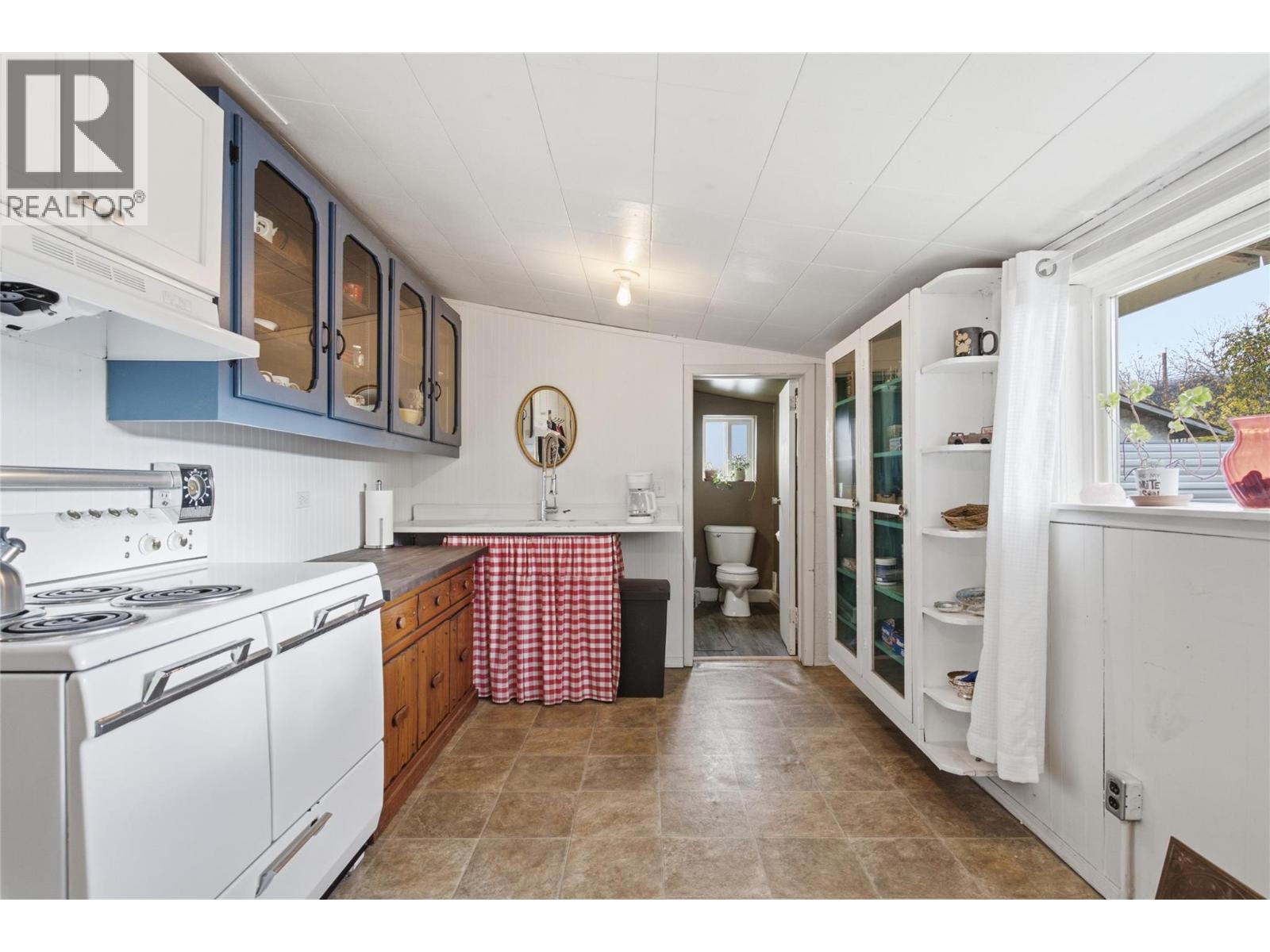 2276 Coldwater Avenue - 4