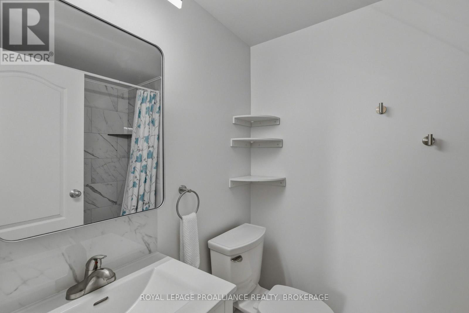649 Davis Drive — photo 26