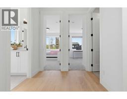 2635 34 Street SW - photo 23