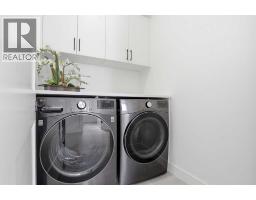 2635 34 Street SW - photo 29