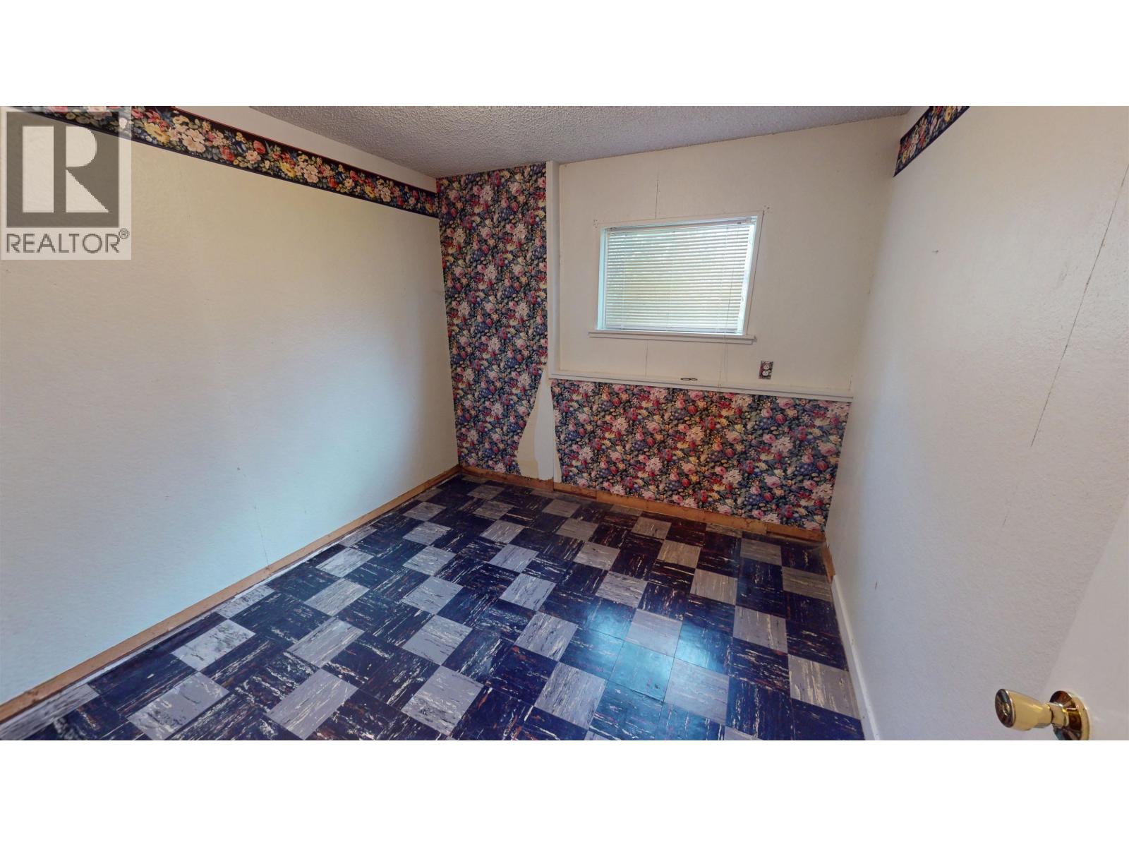 1136 YORSTON AVENUE - 14