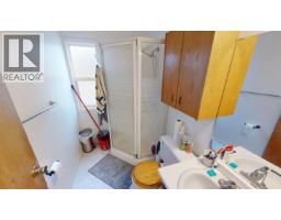 1136 Yorston Avenue, Quesnel, BC V2J3B4 Photo 13