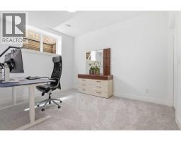 2635 34 Street SW - photo 35