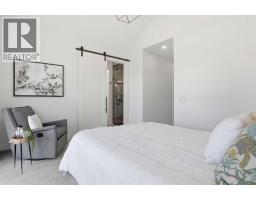 2635 34 Street SW - photo 19