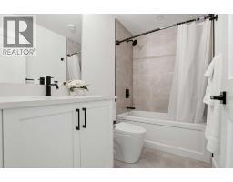 2635 34 Street SW - photo 34