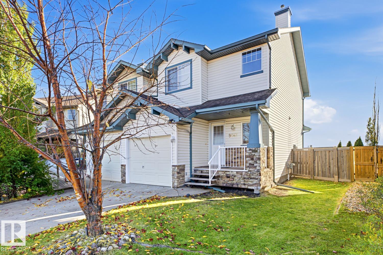 9047 SCOTT CR NW, Edmonton, Alberta, T6R0E8