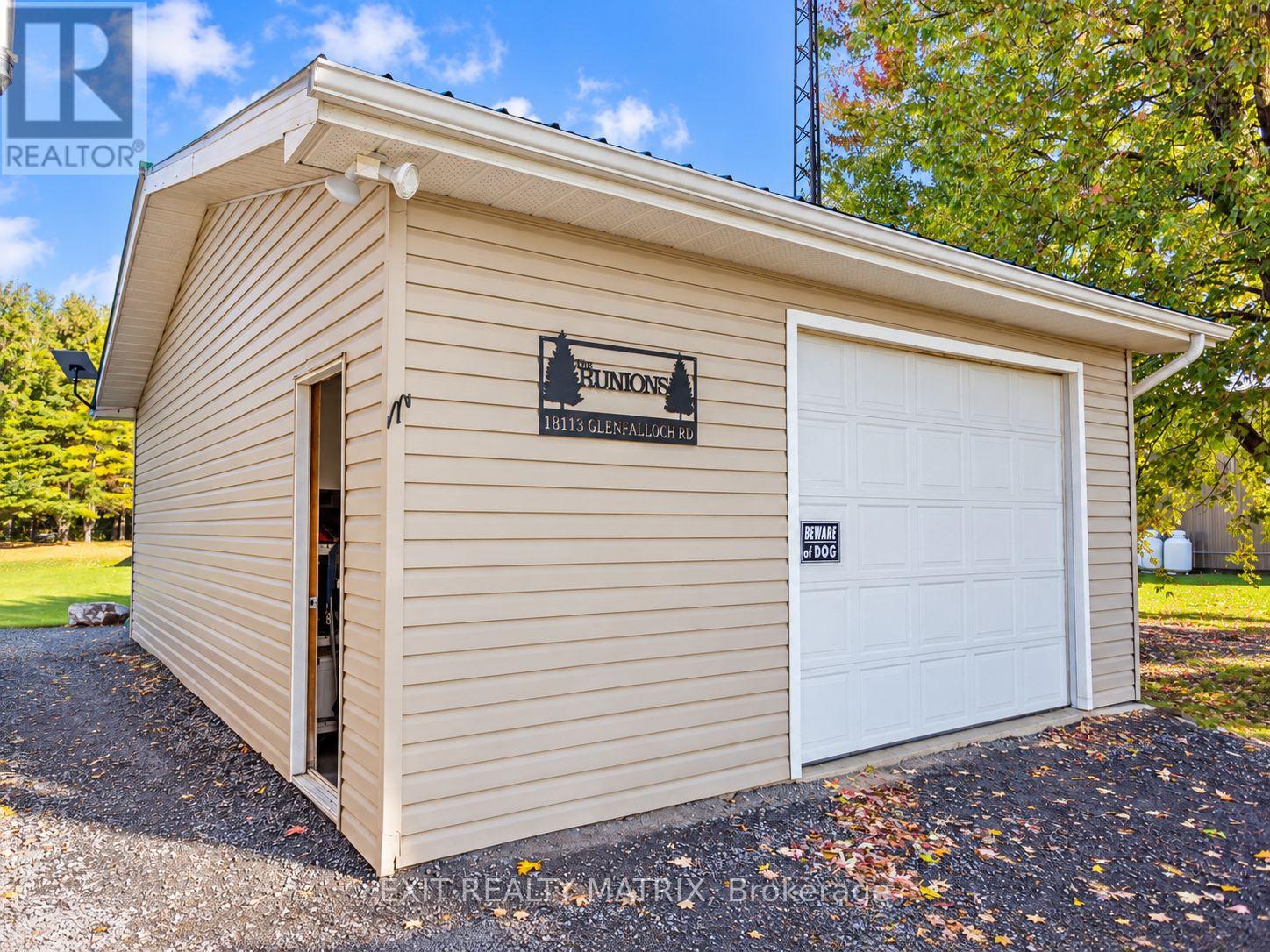 18113 Glen Falloch Road — photo 36
