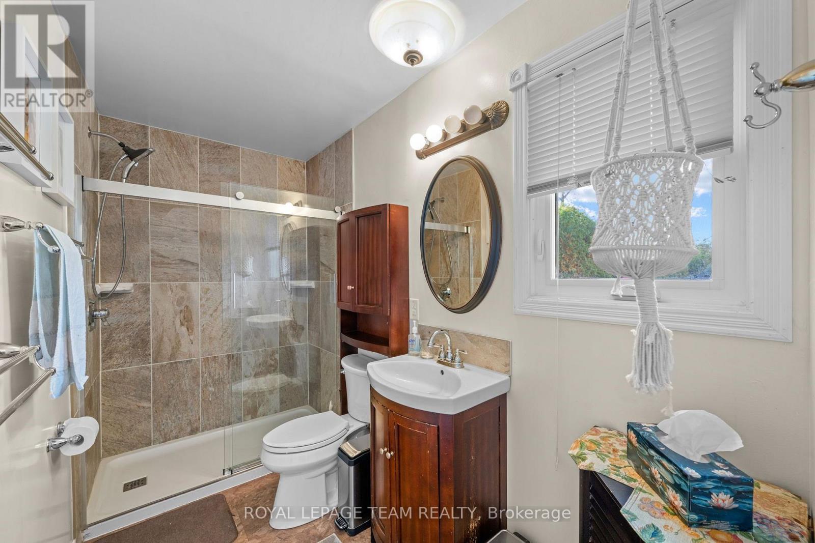19 Parkland Crescent — photo 17