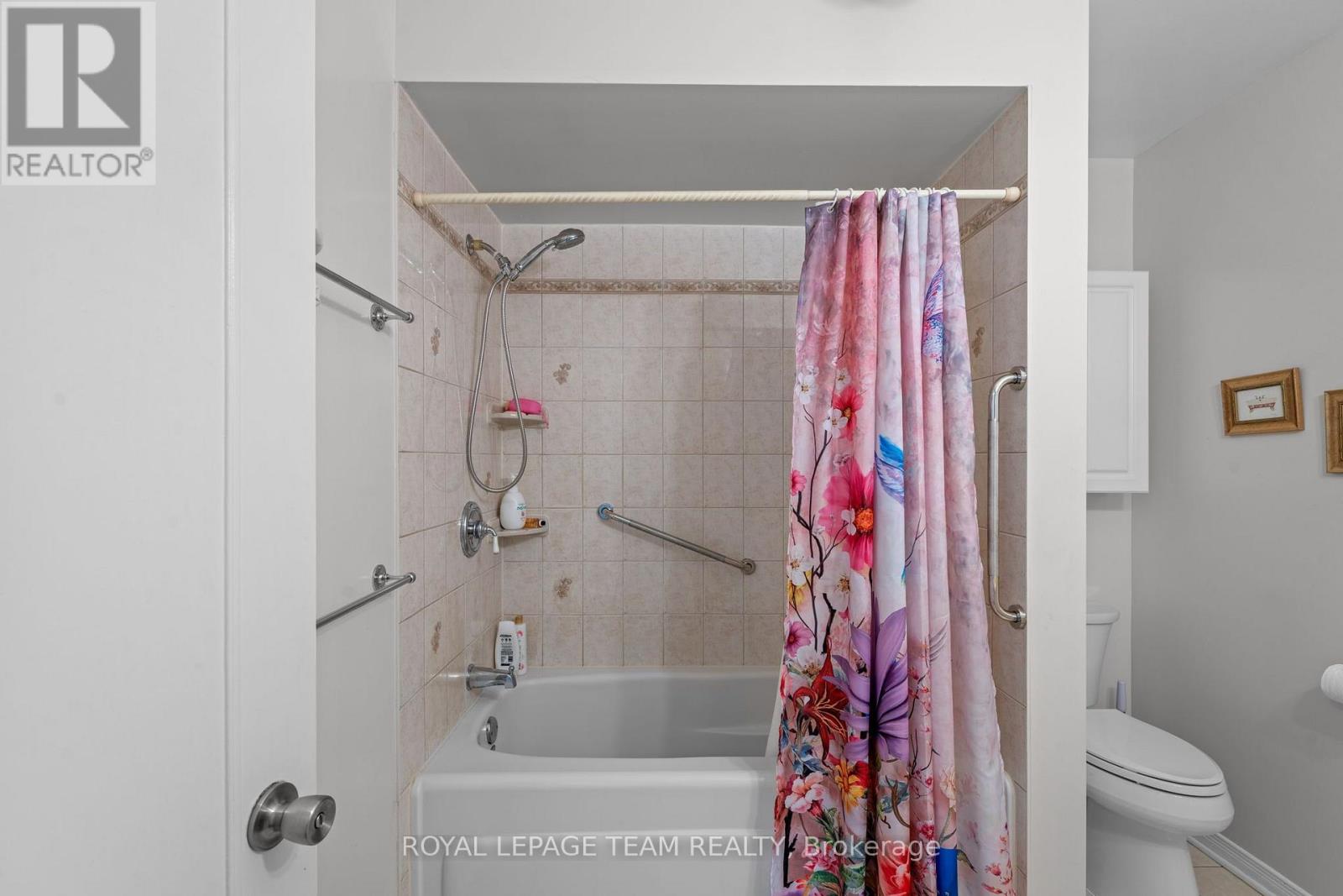 19 PARKLAND CRESCENT - 9