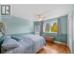 Bedroom 2 - 19 Parkland Crescent, Ottawa, ON K2H5V3 Photo 11