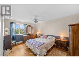 Bedroom 3 - 19 Parkland Crescent, Ottawa, ON K2H5V3 Photo 12