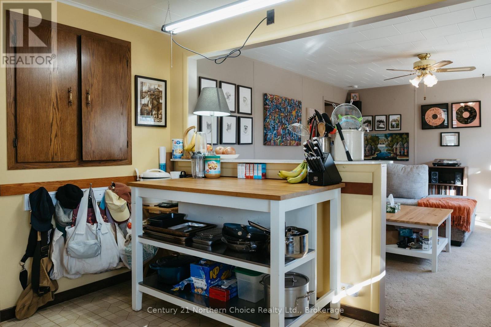100 Regina Avenue — photo 11