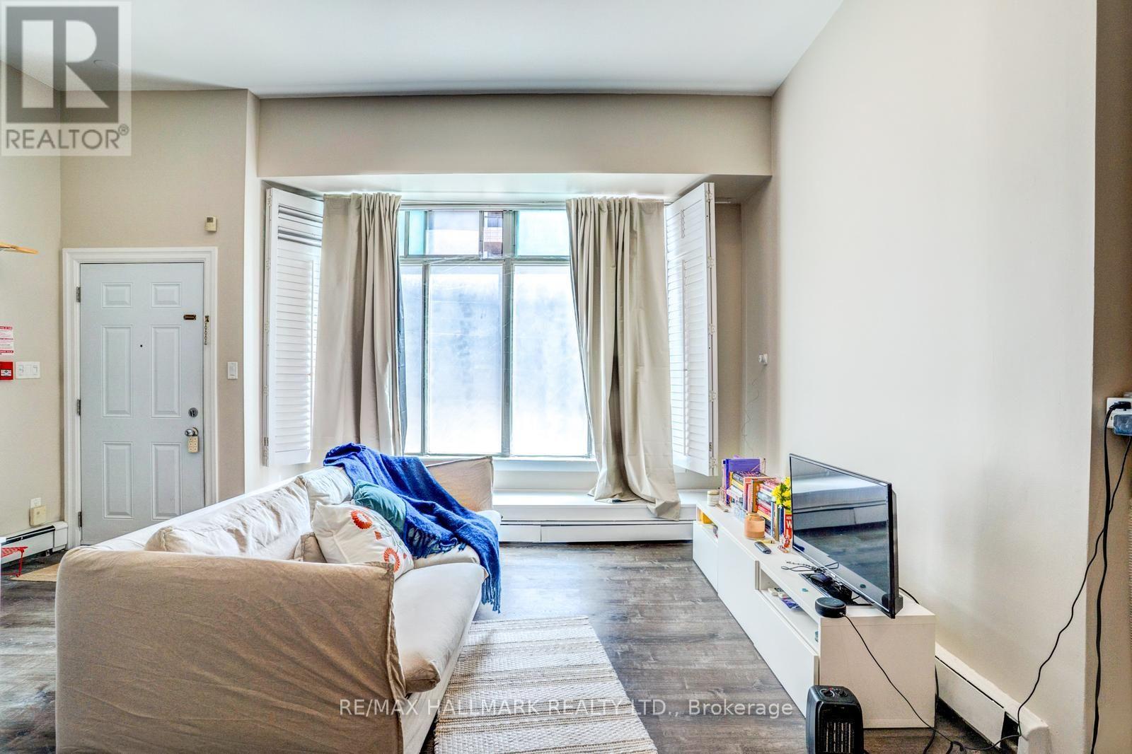 282 Avenue Road — photo 10