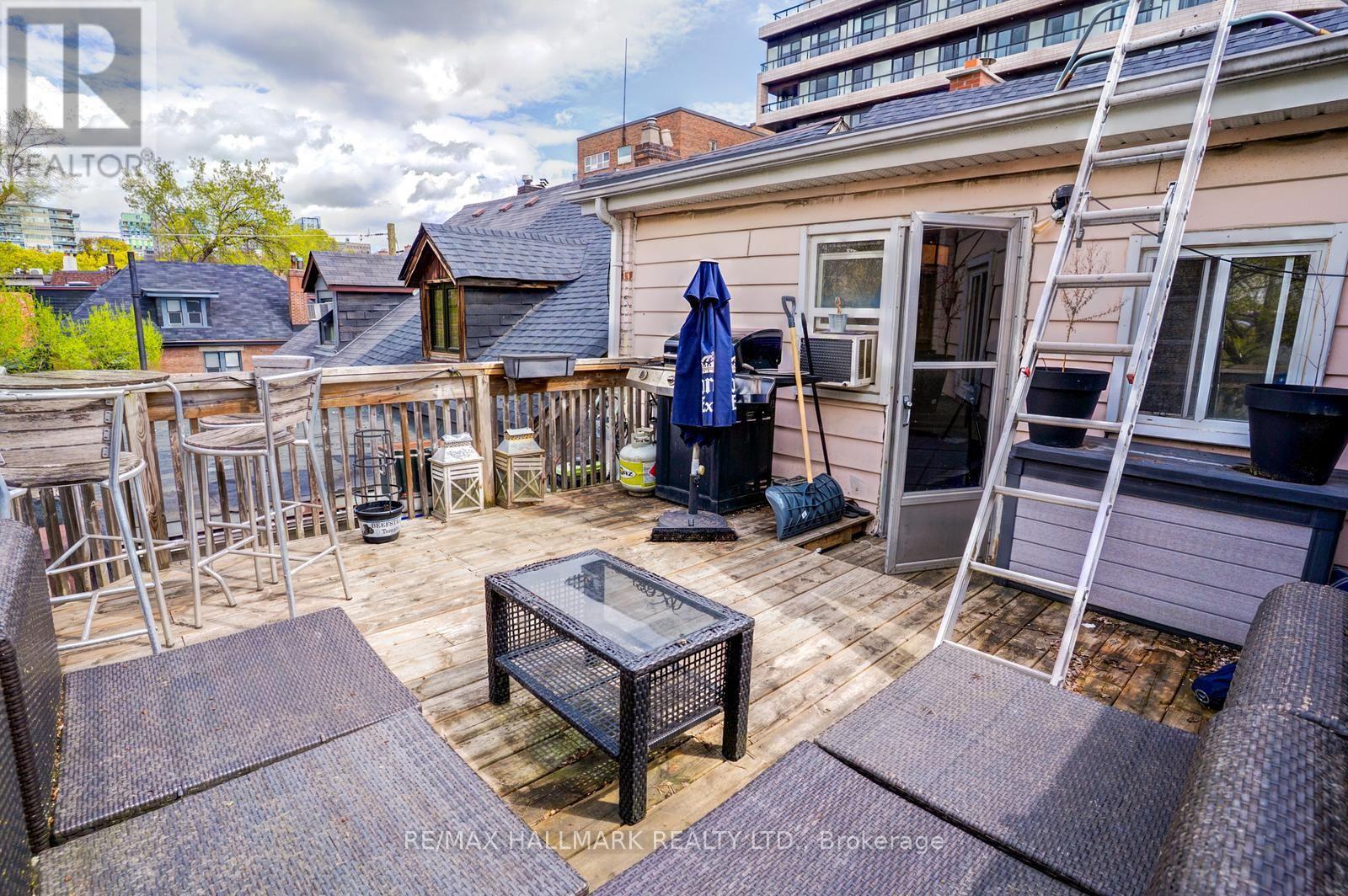 282 Avenue Road — photo 45