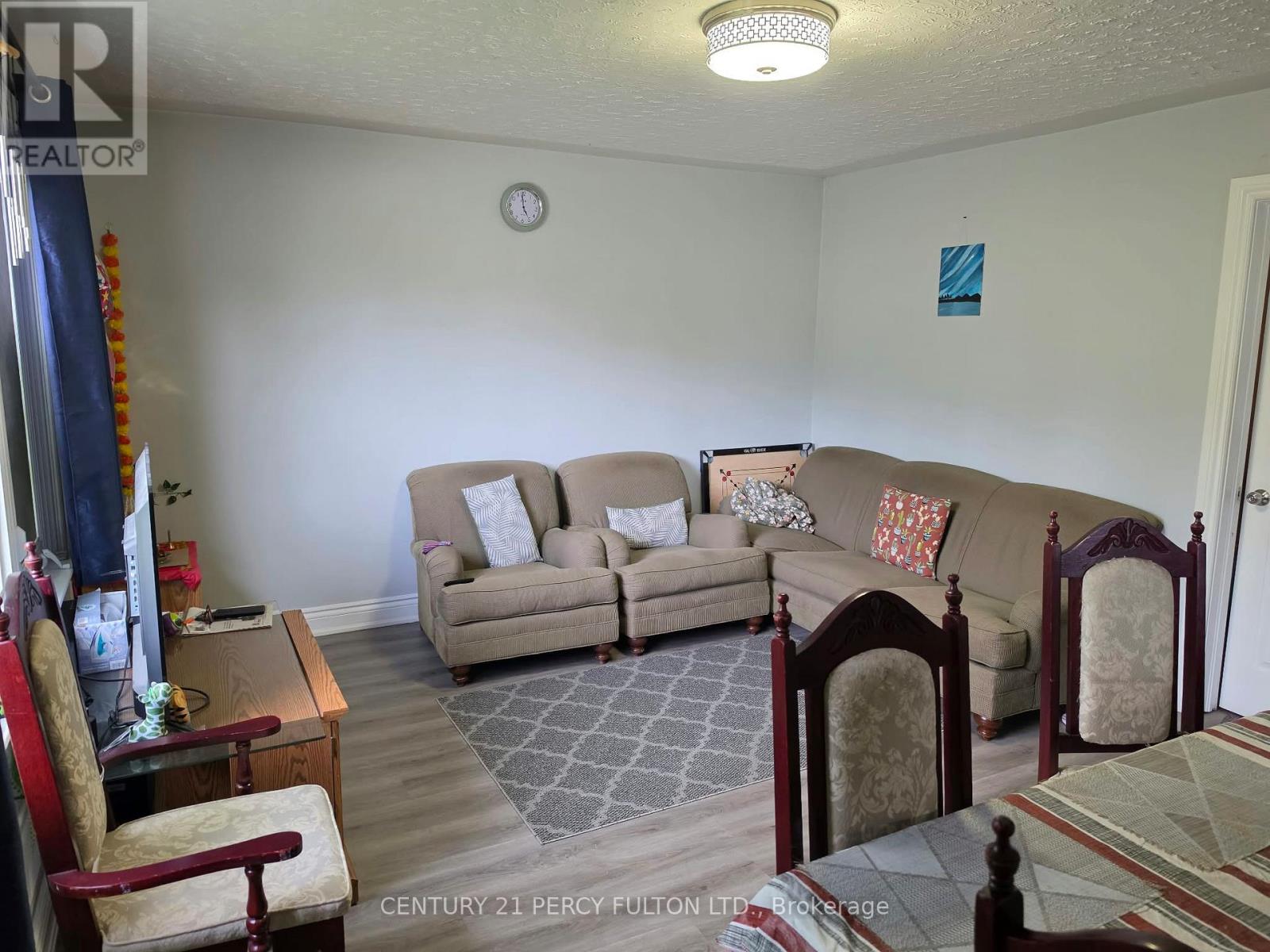 MAIN- 270 Wilson Road South, Oshawa, ON photo 11