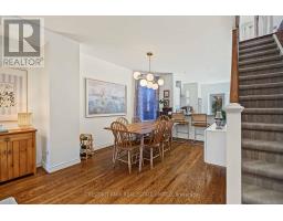 15 Millbrook Crescent, Toronto, ON M4K1H2 Photo 10