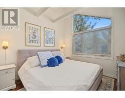 15 Millbrook Crescent, Toronto, ON M4K1H2 Photo 20