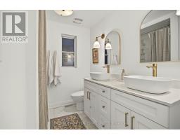 15 Millbrook Crescent, Toronto, ON M4K1H2 Photo 29