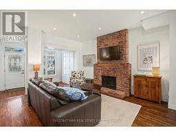 15 Millbrook Crescent, Toronto, ON M4K1H2 Photo 6