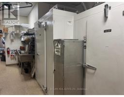 A - 2084 Lawrence Avenue E, Toronto, ON M1R2Z5 Photo 8