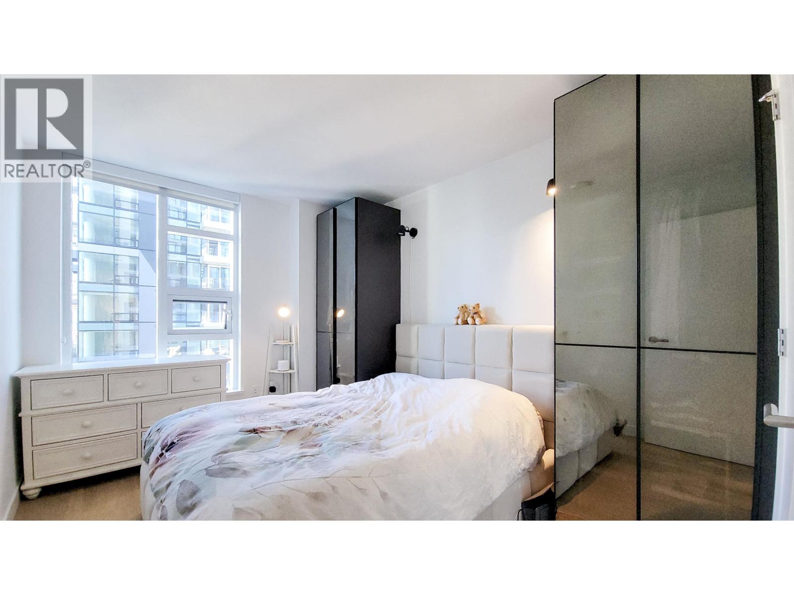 Photo of 1705 1289 HORNBY STREET 17