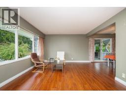 902 Wallace Wynd, Port Moody, BC V3H1B5 Photo 10