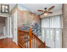 902 Wallace Wynd, Port Moody, BC V3H1B5 Photo 17